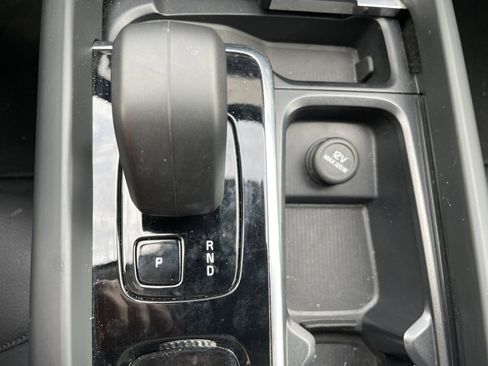 Used 2025 Volvo XC60 B5 Plus image 52