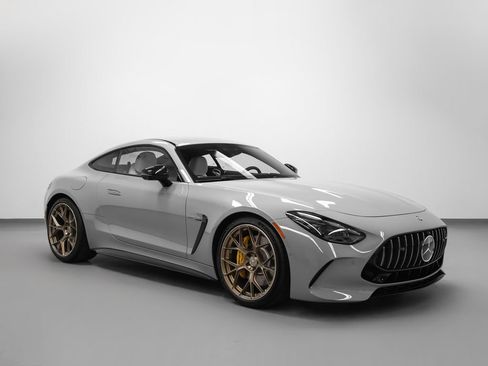 Used 2025 Mercedes-Benz AMG GT 63 image 1