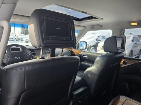 Used 2014 INFINITI QX80 4WD w/ Theater Package image 8