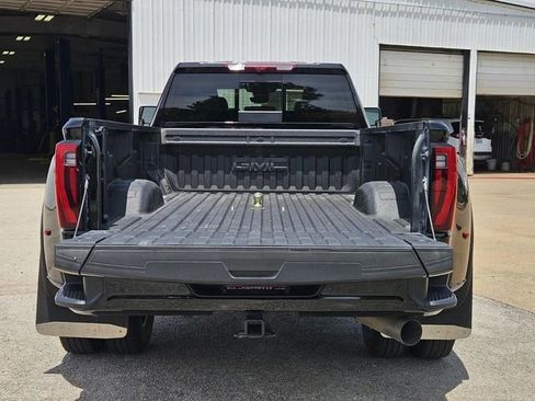 Used 2025 GMC Sierra 3500 Denali Ultimate AWD/4WD image 12