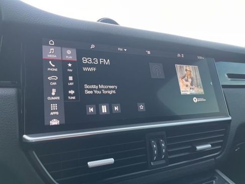 Used 2019 Porsche Cayenne image 24