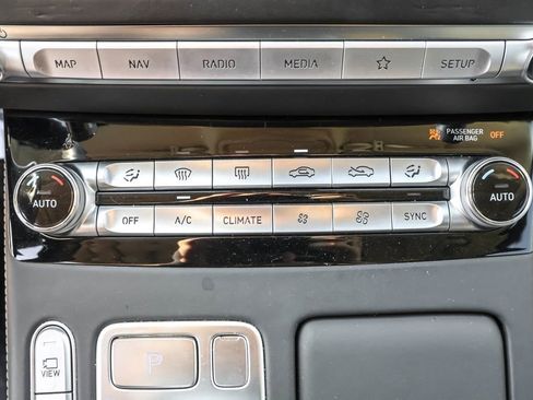 Used 2020 Genesis G90 5.0 Ultimate image 31