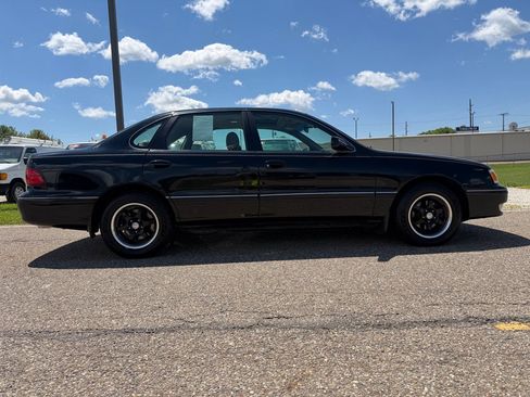 Used 1999 Toyota Avalon XLS FWD image 19