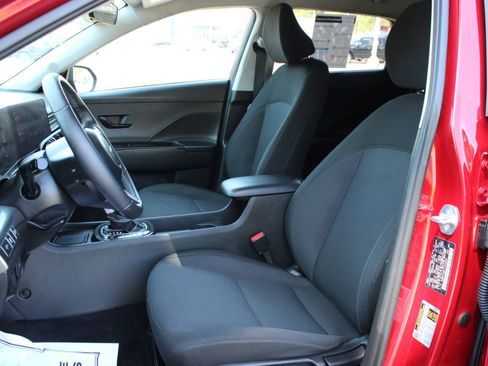 Used 2026 Hyundai Kona SEL Sport FWD image 16