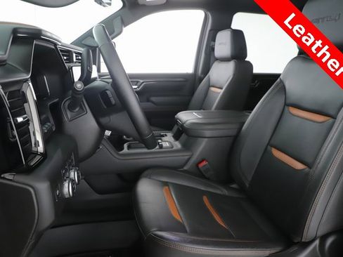 Used 2025 GMC Sierra 2500 AT4 w/ AT4 Premium Plus Package image 16