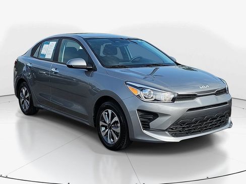 Used 2023 Kia Rio S w/ Technology Package FWD image 3