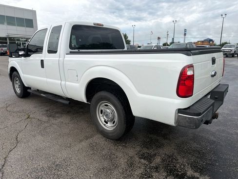 Used 2015 Ford F250 XL w/ Power Equipment Group RWD image 4