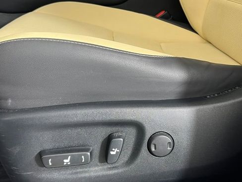 Used 2019 Lexus NX 300h AWD image 22