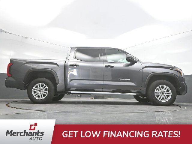 Used 2022 Toyota Tundra SR5 AWD/4WD image 39