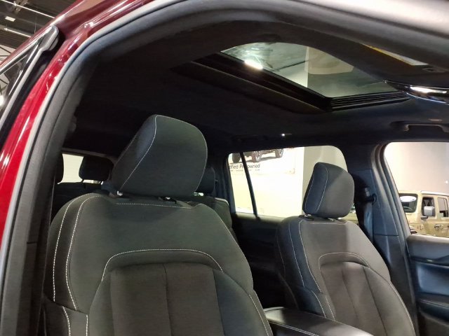 Used 2024 Jeep Grand Cherokee L Laredo w/ Luxury Tech Group I AWD/4WD image 23