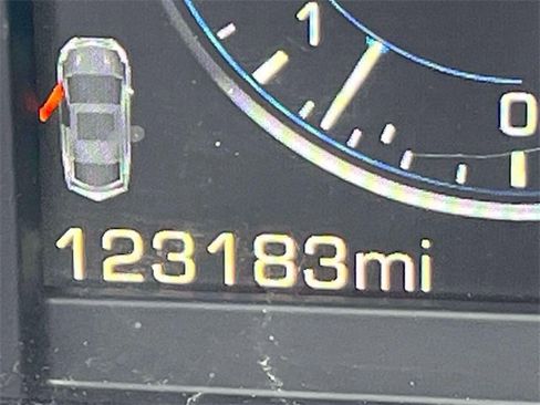 Used 2015 Cadillac Escalade ESV Premium image 22