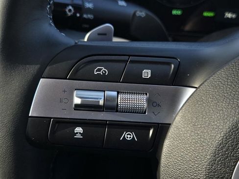 New 2025 Hyundai Sonata Limited FWD image 32
