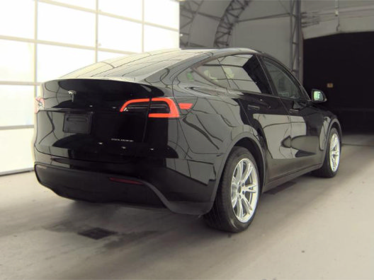 Used 2023 Tesla Model Y Long Range AWD/4WD image 6