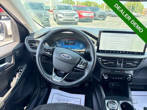 Used 2023 Ford Escape Active w/ Tech Pack #2 FWD image 16