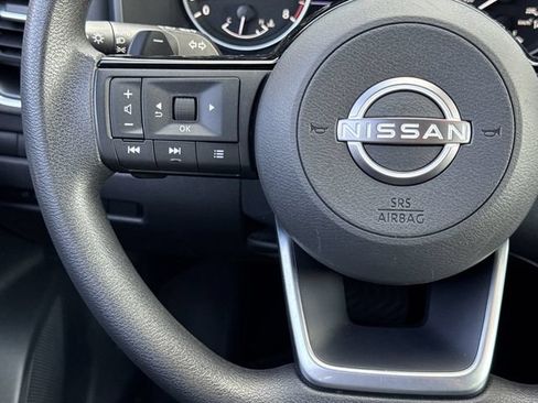 Used 2023 Nissan Rogue SV AWD/4WD image 14