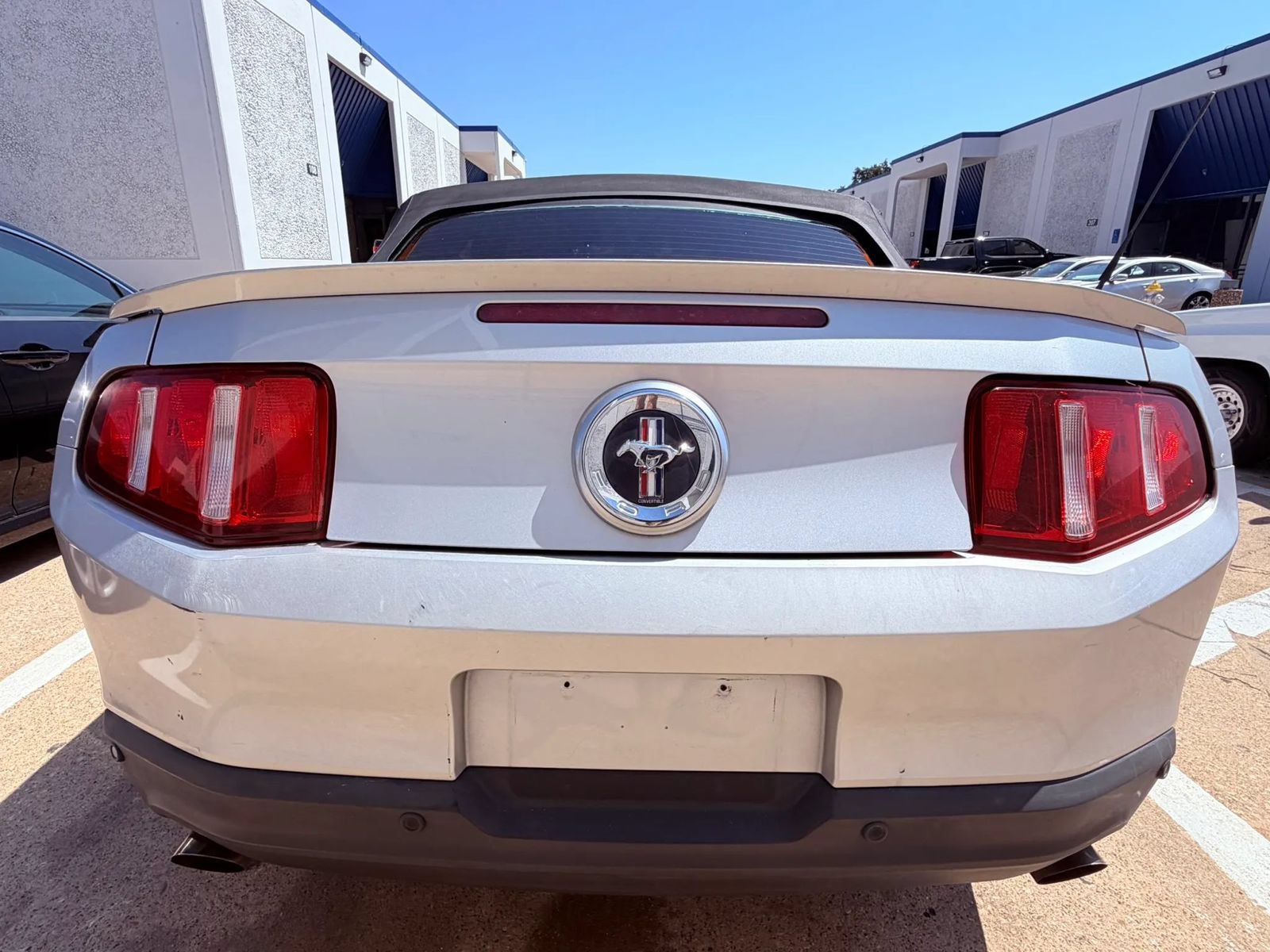 Used 2012 Ford Mustang Premium w/ Security Pkg RWD image 3