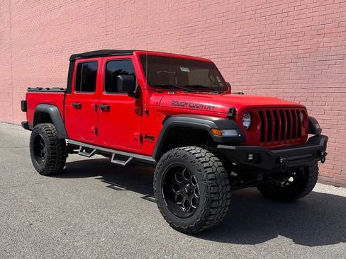 Used 2020 Jeep Gladiator Sport w/ Quick Order Package 24S image 3