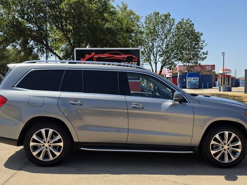 Used 2015 Mercedes-Benz GL 320 BlueTEC 4MATIC w/ Premium I Package image 7