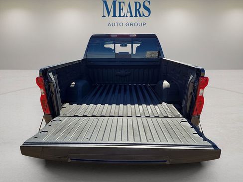 Used 2023 Chevrolet Silverado 1500 LT image 14