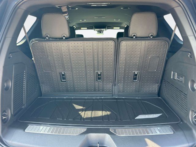 New 2026 Chevrolet Tahoe High Country AWD/4WD image 13