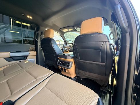 Used 2023 Ford F250 Lariat w/ Chrome Package image 38