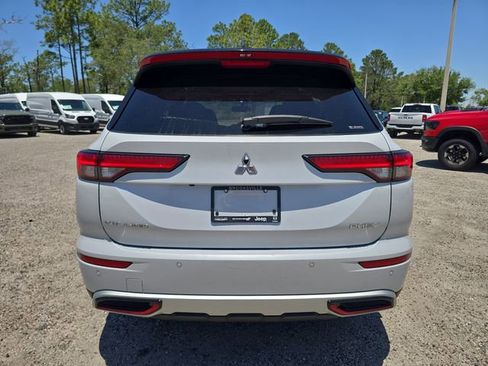 Used 2024 Mitsubishi Outlander Ralliart AWD/4WD image 5