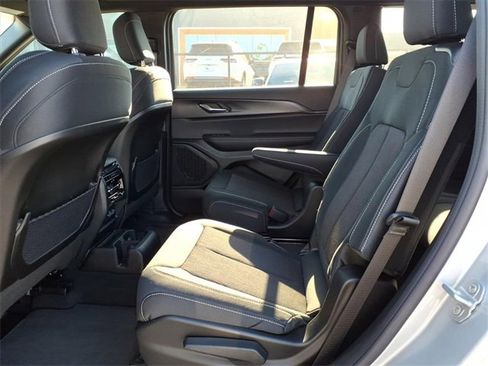 New 2025 Jeep Grand Cherokee L Laredo w/ Luxury Tech Group I image 8