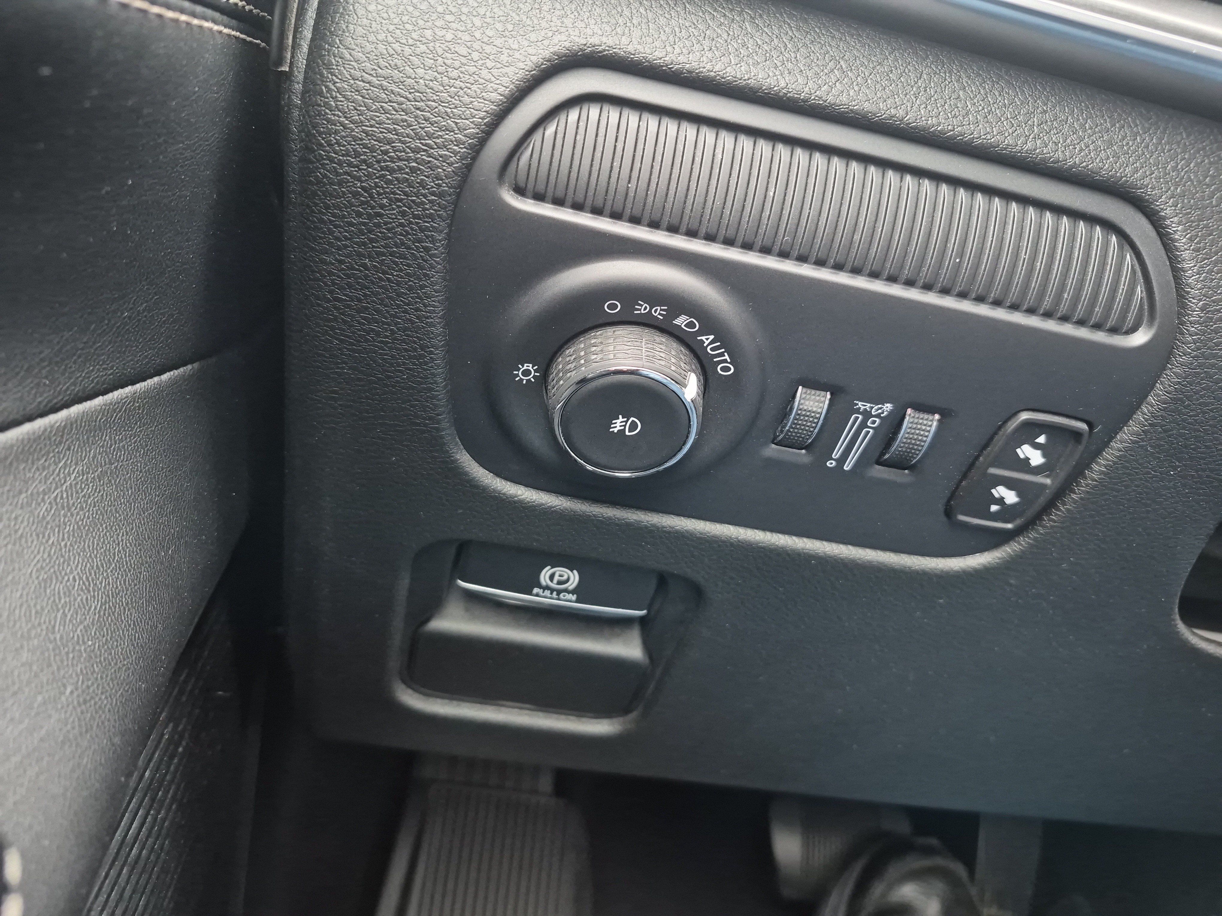 Used 2024 Jeep Wagoneer Series II AWD/4WD image 20