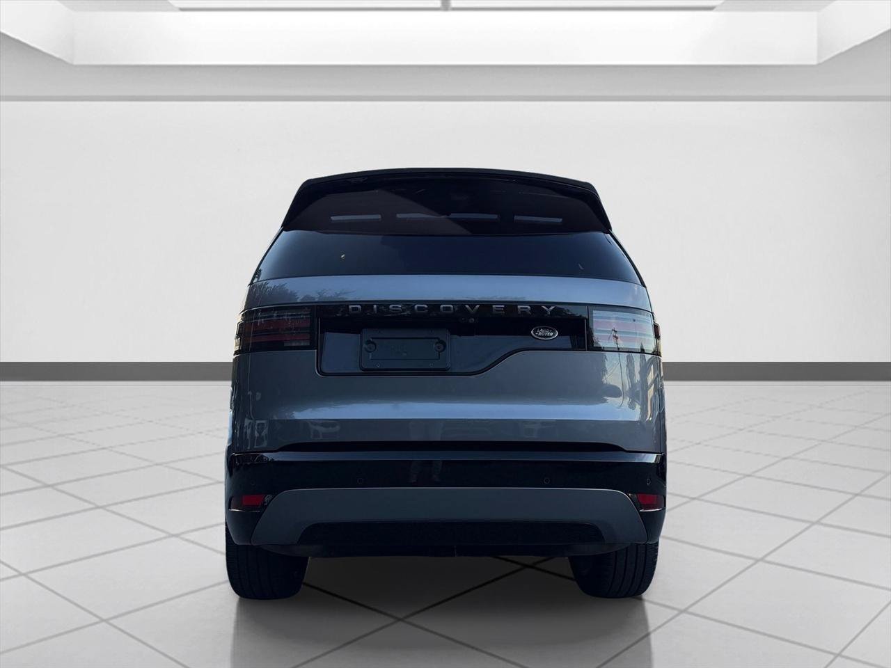 Used 2023 Land Rover Discovery S R-Dynamic AWD/4WD image 4