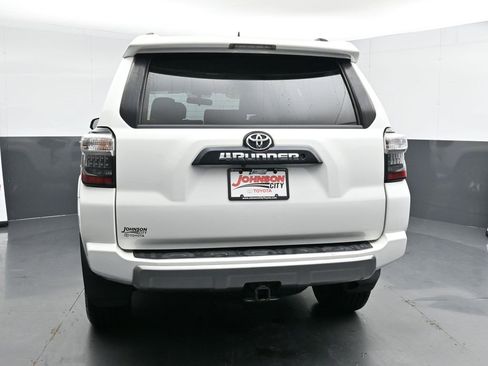 Used 2019 Toyota 4Runner TRD Off-Road image 7