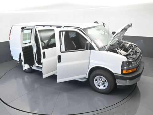 Used 2024 Chevrolet Express 2500 w/ Driver Convenience Package image 62