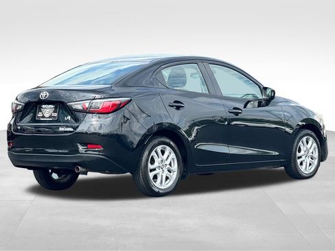 Used 2018 Toyota Yaris iA FWD image 12