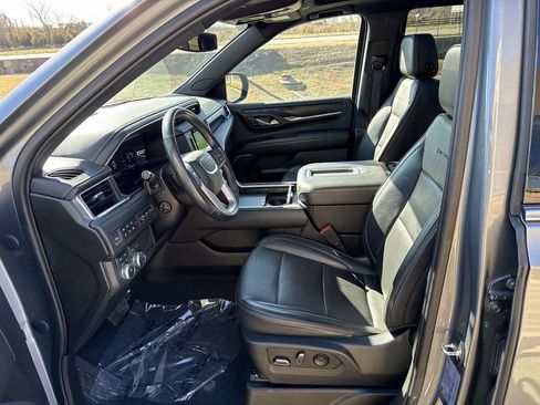 Used 2022 GMC Yukon Denali image 16
