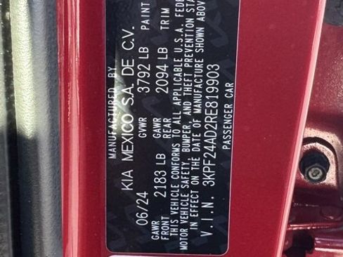 Certified 2024 Kia Forte LXS w/ LXS Technology Package image 15