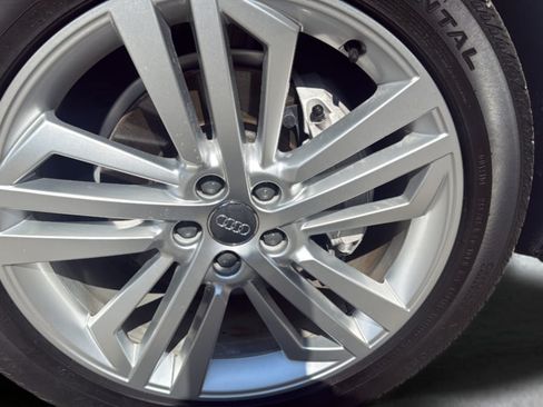 Used 2018 Audi Q5 2.0T Premium Plus w/ Premium Plus Package AWD/4WD image 22