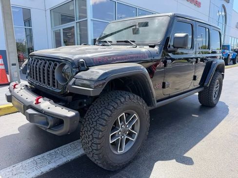 Used 2024 Jeep Wrangler Unlimited Rubicon image 4