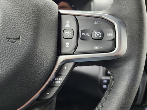 Used 2025 RAM 1500 Big Horn AWD/4WD image 17