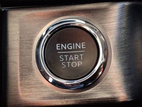 Certified 2023 Ford F250 Lariat w/ Lariat Ultimate Package image 24