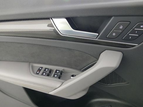 Used 2023 Audi SQ5 Premium Plus w/ Premium Plus Package image 25
