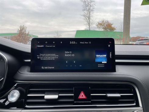 Certified 2025 Genesis G70 2.5T image 27