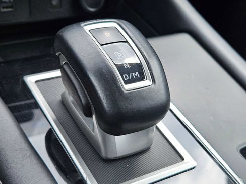 Used 2024 Mitsubishi Outlander SE FWD image 25