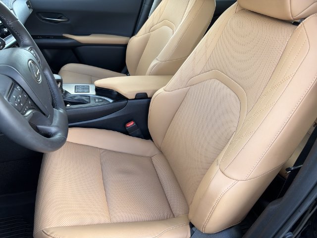 Used 2023 Lexus UX 250h AWD w/ Premium Package image 34
