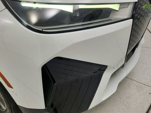 Used 2023 BMW iX xDrive50 w/ Sport Package AWD/4WD image 22