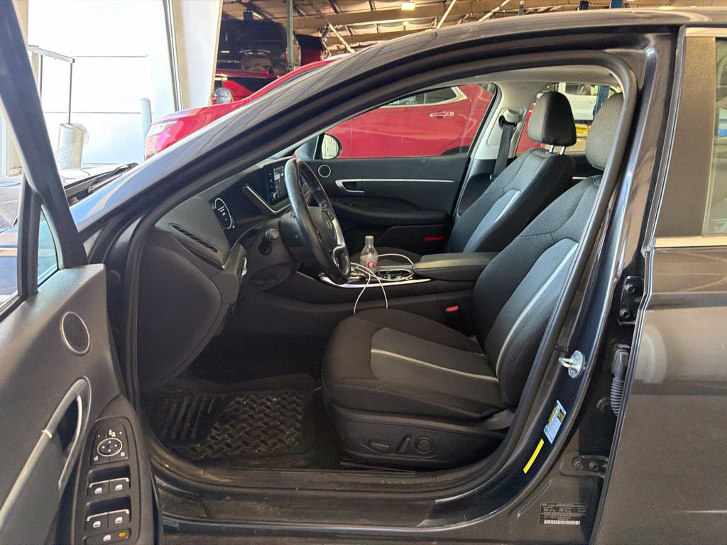 Used 2020 Hyundai Sonata SEL w/ Convenience + Sunroof Package FWD image 5