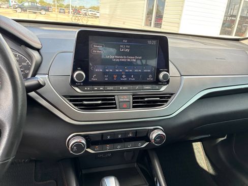 Used 2024 Nissan Altima 2.5 SR AWD/4WD image 27