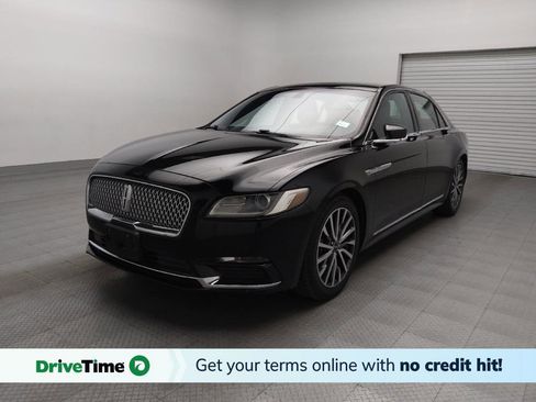 Used 2017 Lincoln Continental Select image 1