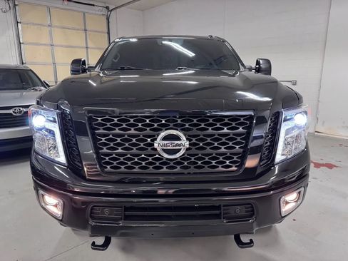 Used 2019 Nissan Titan PRO-4X w/ Pro-4x Utility Package AWD/4WD image 9