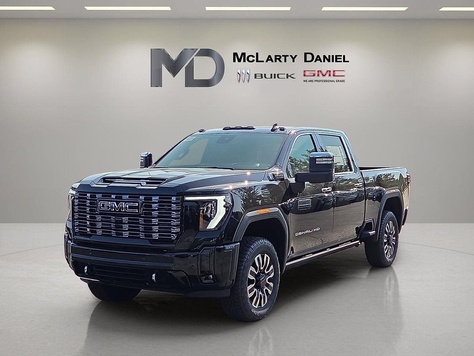 New 2026 GMC Sierra 3500 Denali Ultimate AWD/4WD image 2