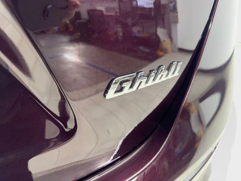 Used 2021 Maserati Ghibli image 23