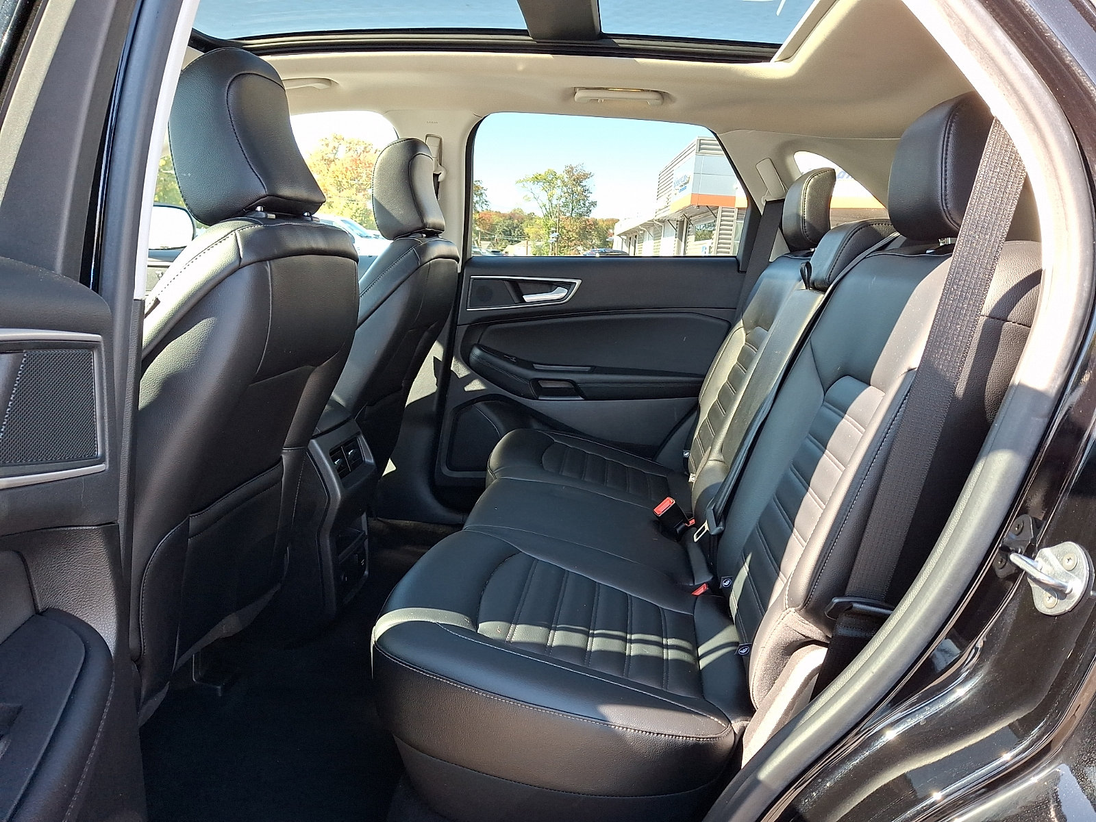 Certified 2024 Ford Edge SEL w/ Convenience Package AWD/4WD image 10